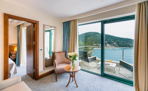 Suite with Balcony and Partial Sea View