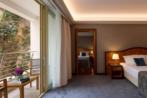 Classic Interconnecting Rooms with Balcony