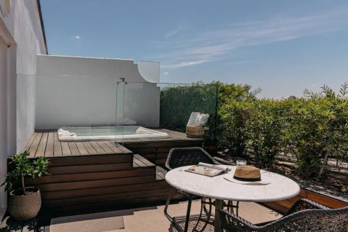 Penthouse Suite Red Level