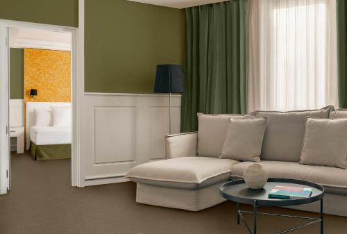 One Bedroom Master Suite