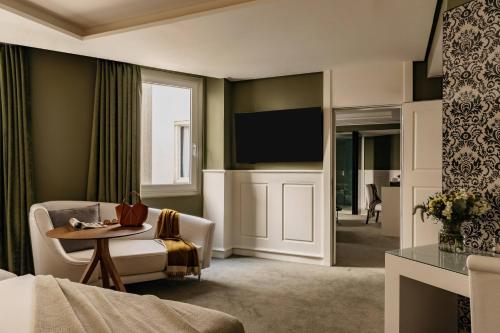 One Bedroom Master Suite