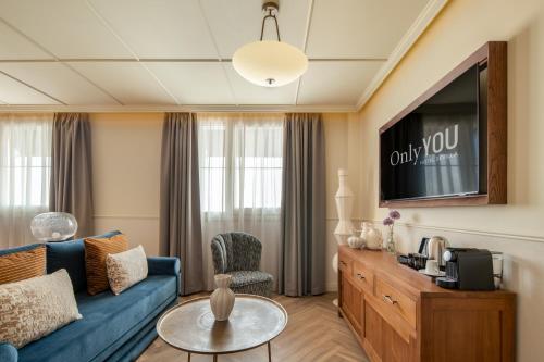 Deluxe Junior Suite