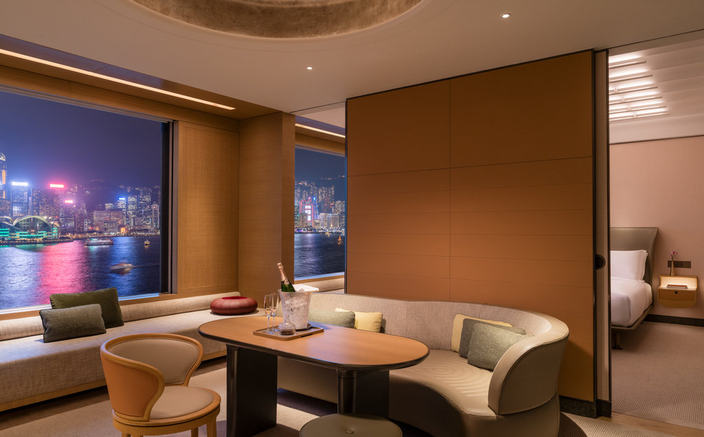 1 Bedroom Suite Harbourview Spa Bath 