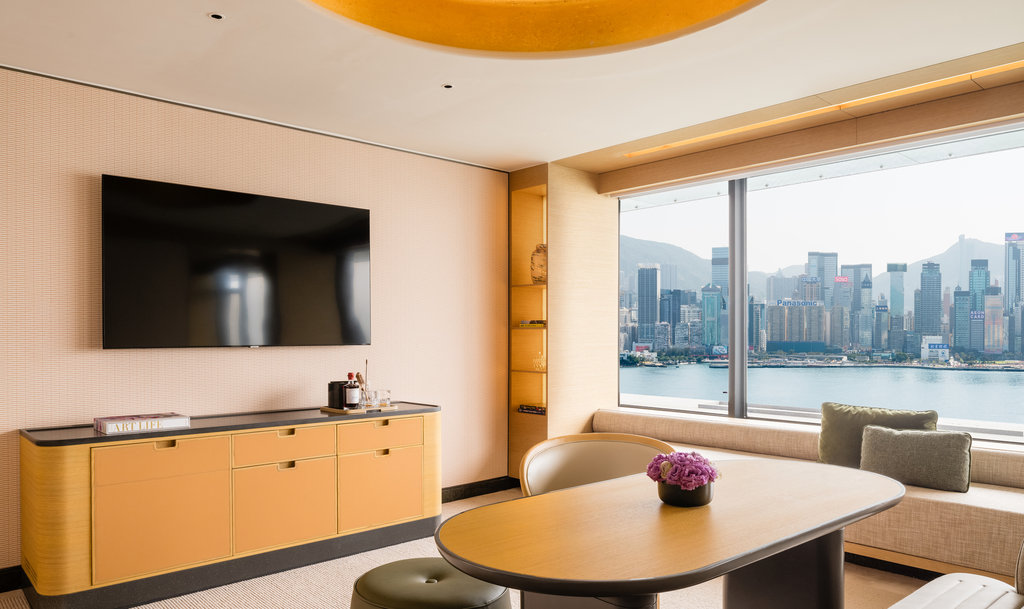 1 Bedroom Suite Harbourview High Floor