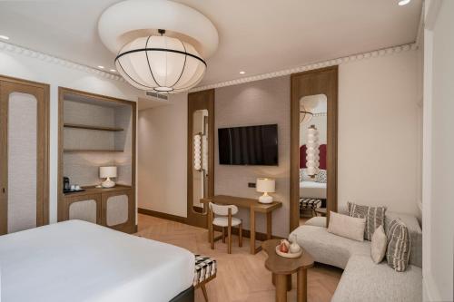 Grand Deluxe Double Room