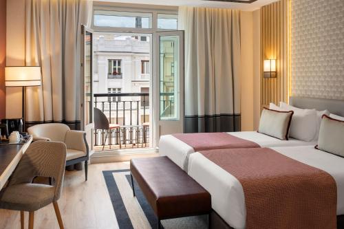 Superior Double Room With Balcony