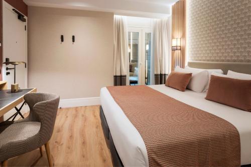 Superior Double Room with Patio