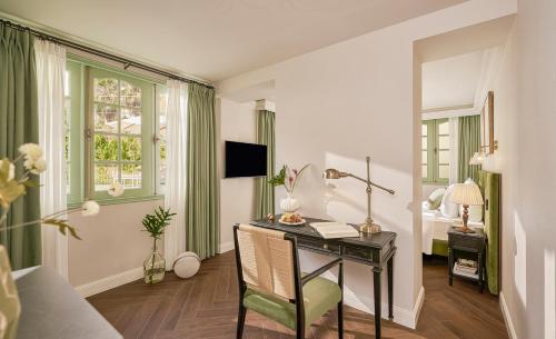 Premier Garden View