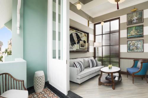 Rue De Lamarck Room, 1 King Bed, Balcony