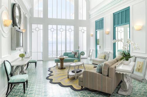 Turquoise Suite, 1 King Bed, Ocean View, Balcony