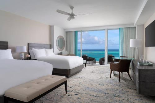 2 Bedroom Executive Suite with 2 Bedrooms Oceanfront