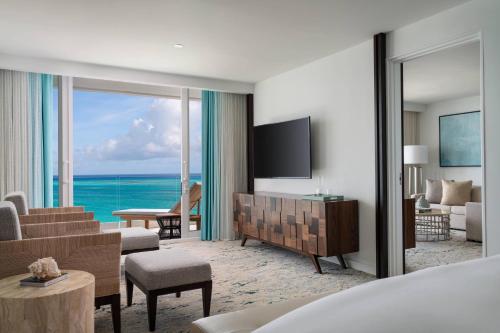 Executive King Suite - Club Lounge Access