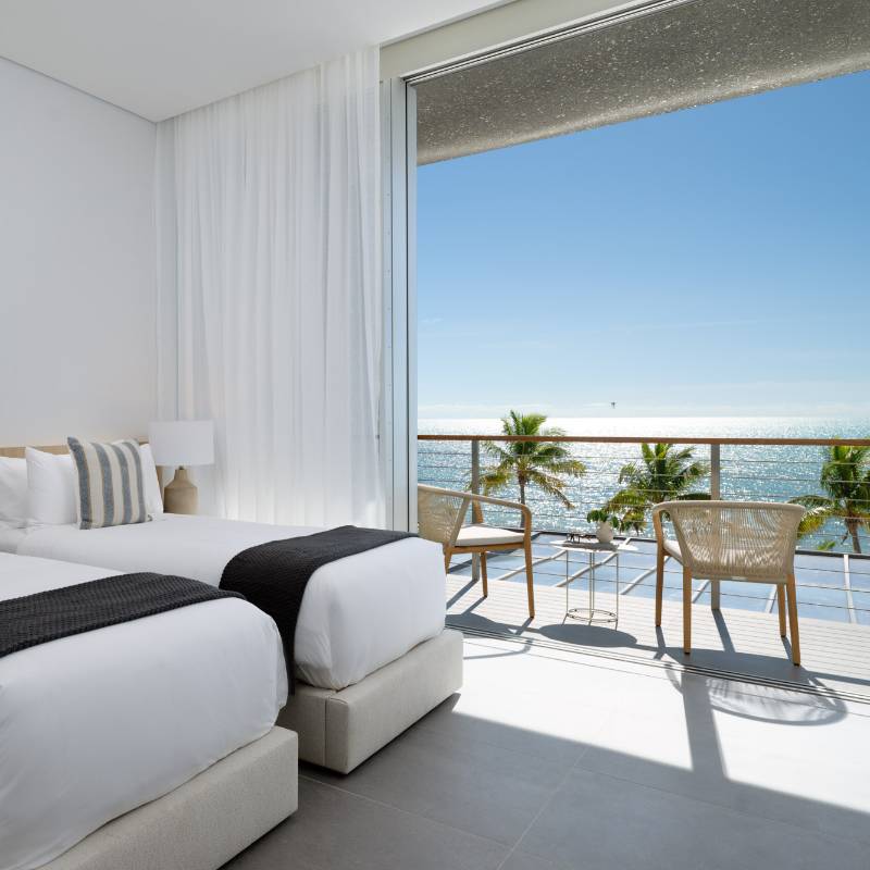 Long Bay 1 Bedroom Beachfront Room