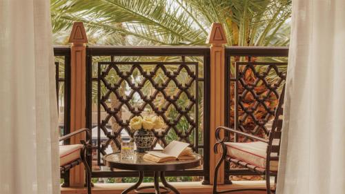 Arabian Court Deluxe Twin Room - UAE Resident, UAE ID Mandatory - includes 500 AED daily credit, Waterpark Access