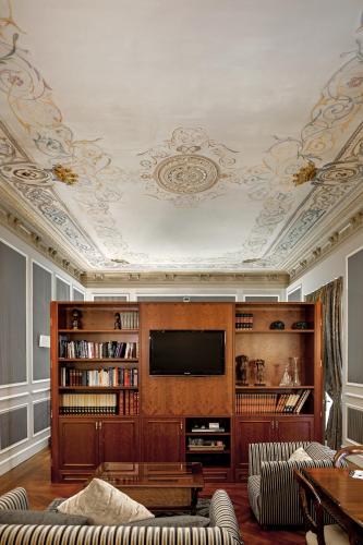 Imperial Suite