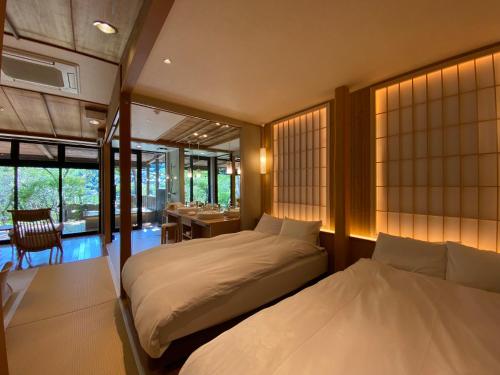 Family Room with Tatami Area and Open-Air Bath - Annex