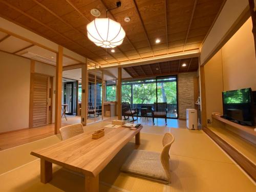 Japanese Style Room with Open Air Bath