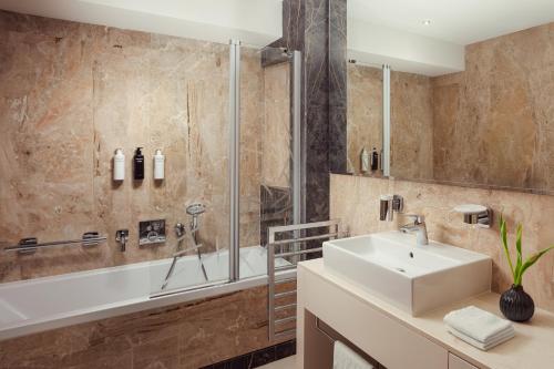 Junior Suite with balcony