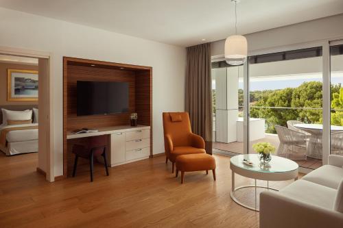 Executive Suite with Terrace and Sea View