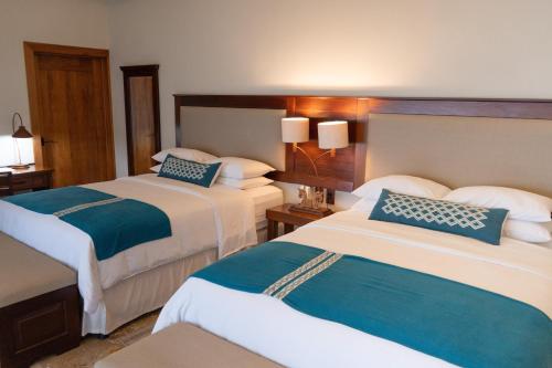 Lake View Suite Queen