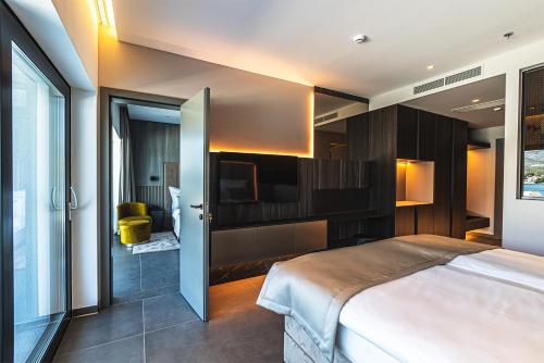 Deluxe Family Suite