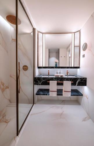 Junior Suite 2 Adults 2 Children