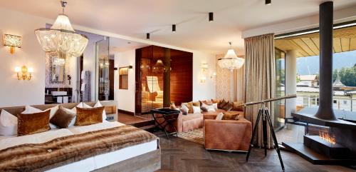 Premium Suite with Spa Bath