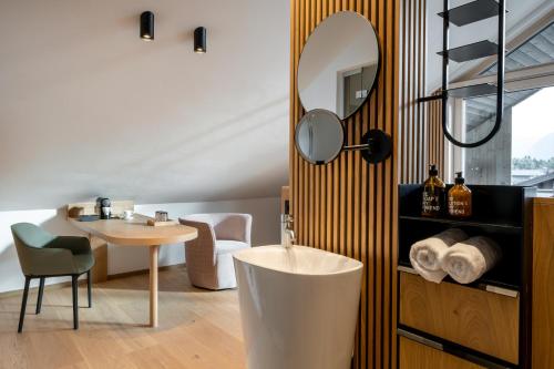 Junior Suite With Mountain View