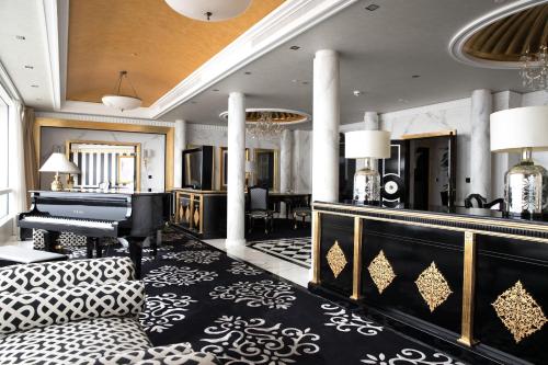 Presidential Suite with Panoramic Skyline Views, Airport Transfers, Direct Connectivity to Museum of The Future, Complimentary Breakfast, Signature Afternoon Tea, Evening Sundowners, Soft Refreshments and Canapes