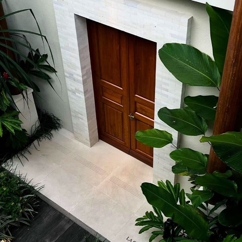 Pavilion Pool Suite