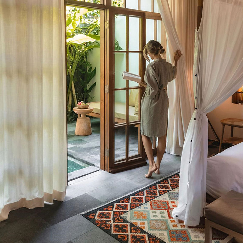 Pavilion Pool Suite