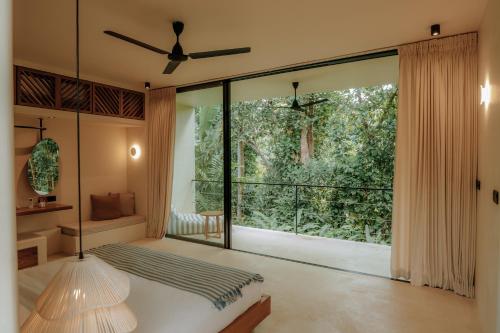Superior King Suite