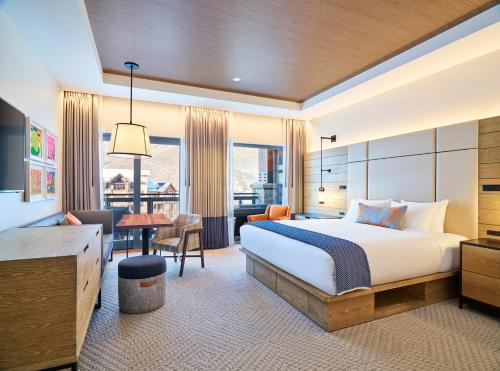 Grand Deluxe - 1 King Bed