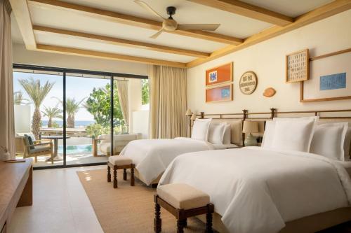 Oceanfront Three Bedroom Presidential Villa