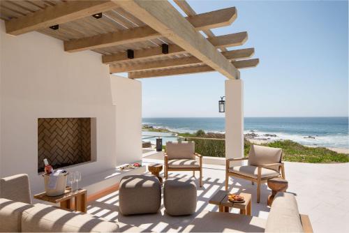 Oceanfront Three Bedroom Presidential Villa
