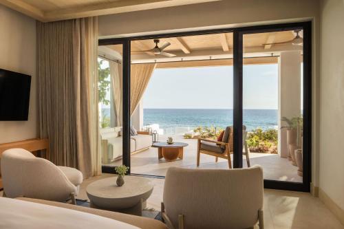 Oceanfront 5 Bedroom Residence
