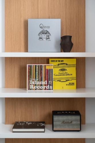Artist (Suite)