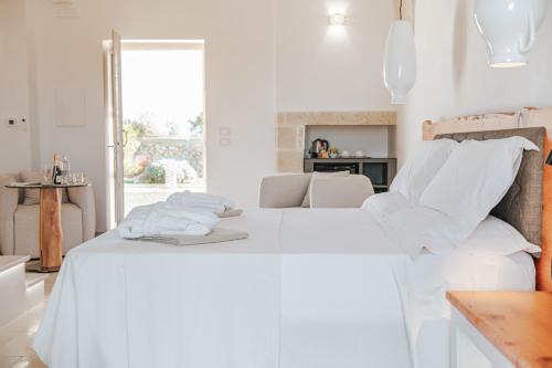 Queen Suite with Spa Bath