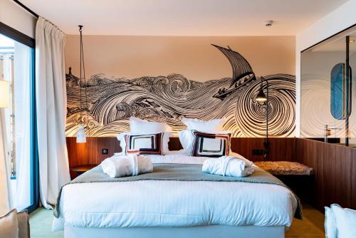 Double or Twin Room with Sea View
