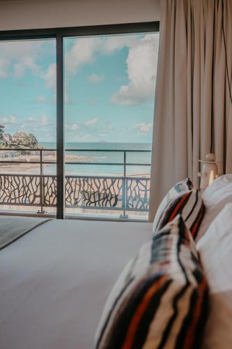 Prestige Suite with Sea View 