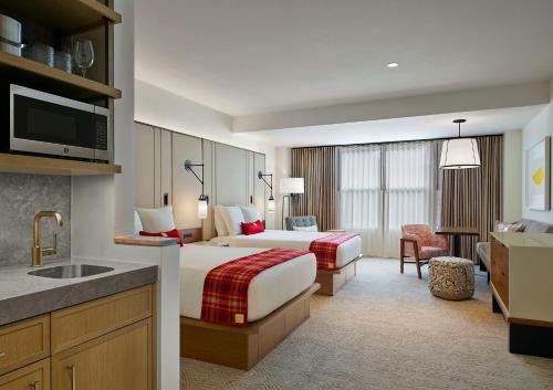 Grand Deluxe - 2 Queen Beds