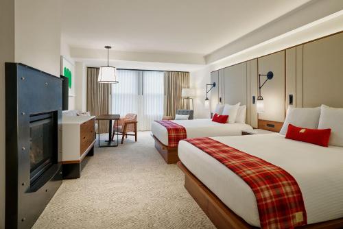 Superior 2 Queen Beds