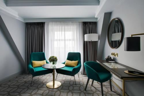 Executive King Room 
