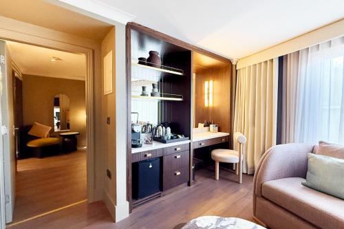 Suite