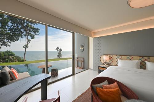 Lofty Pool Access Ocean View