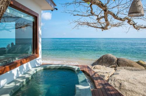 Exclusive Beachfront with Plunge Pool