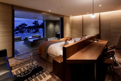 Twin Room 2F