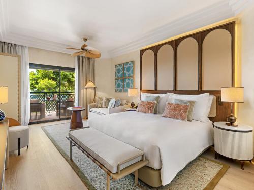 Deluxe King Garden View