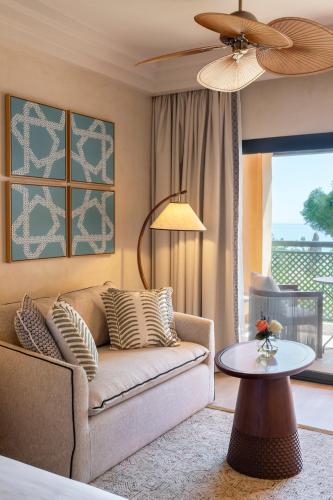 Deluxe King Sea View