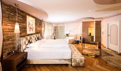 Deluxe Junior Suite
